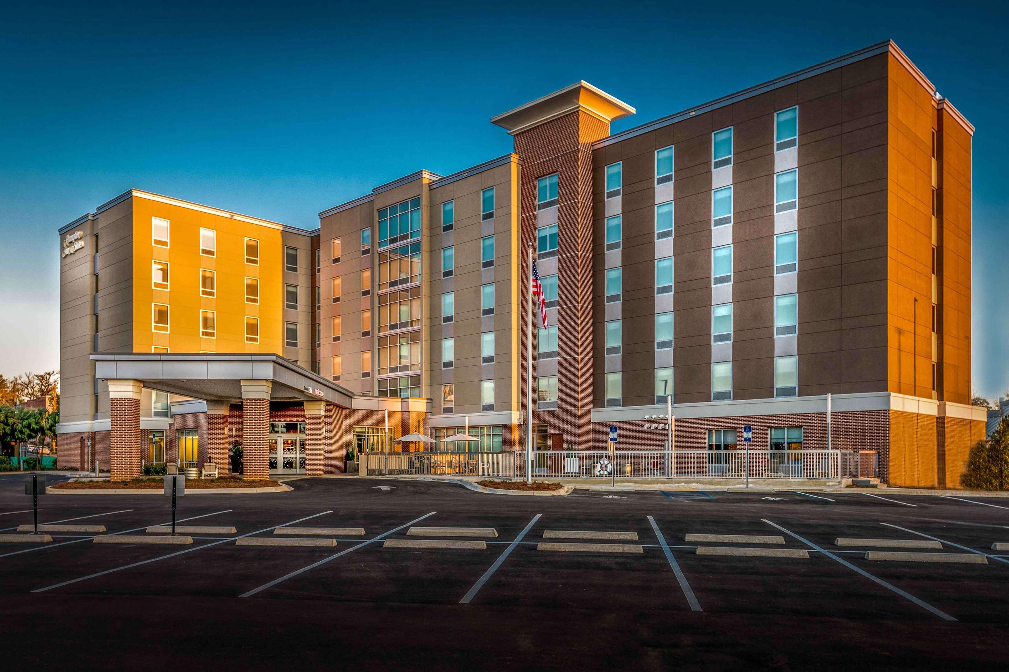 Hampton Inn & Suites Tallahassee Capitol-University Exterior photo