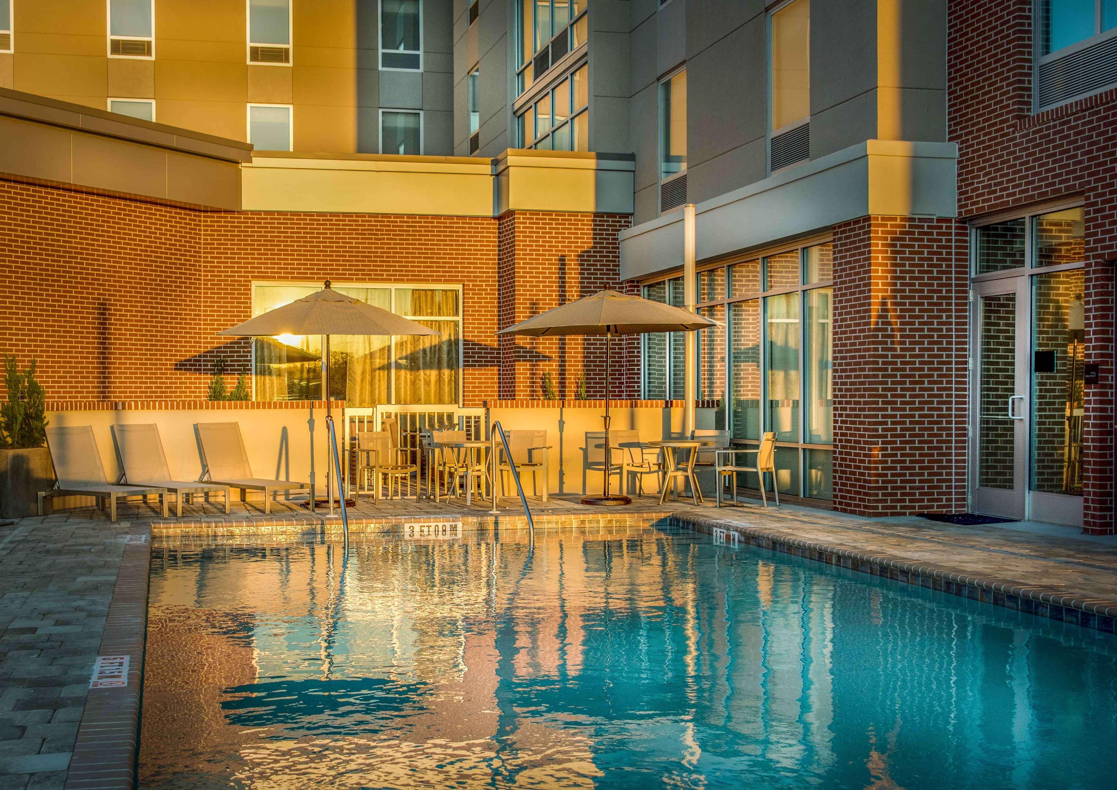 Hampton Inn & Suites Tallahassee Capitol-University Exterior photo