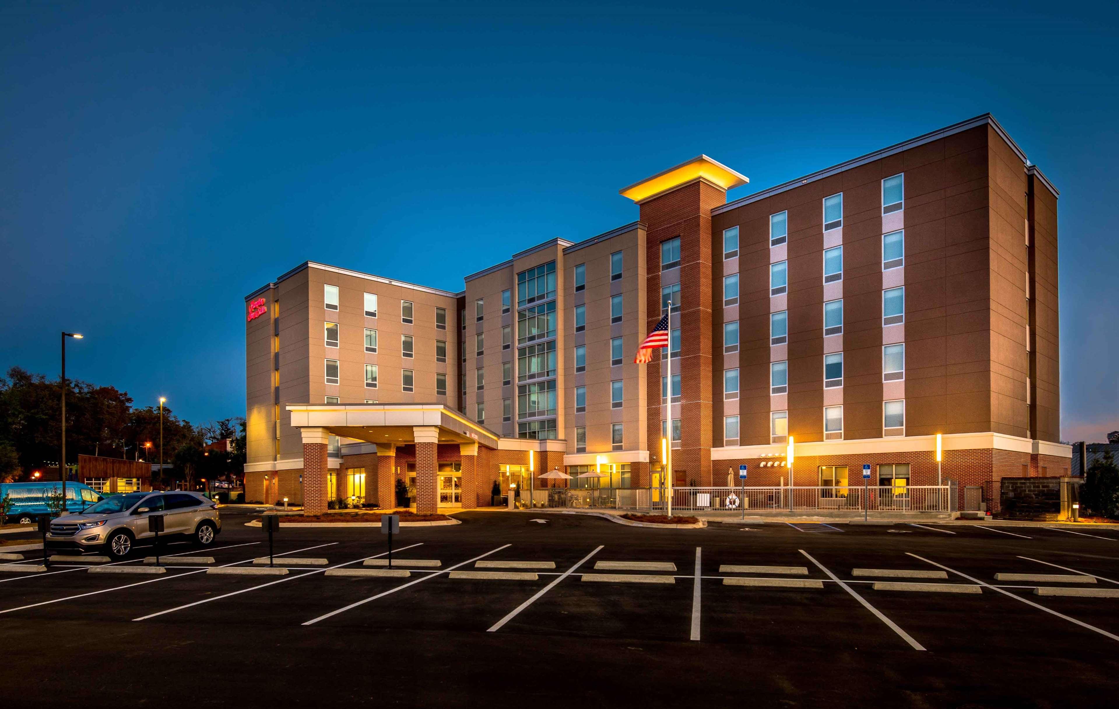 Hampton Inn & Suites Tallahassee Capitol-University Exterior photo